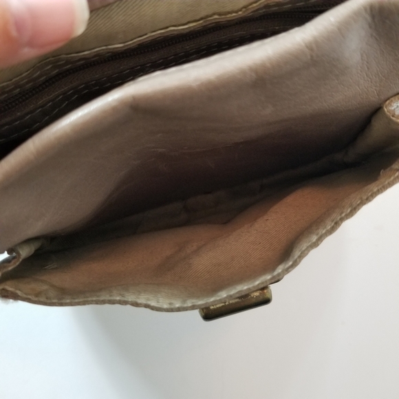 TOPSHOP Leather Turnlock Studded Crossbody Bag - Picture 13 of 16